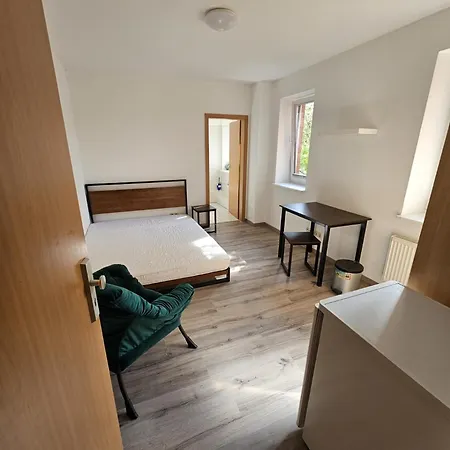 Vendégház Private With Private Bathroom 3*