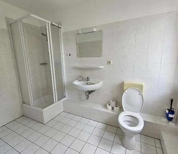 Private With Private Bathroom Pensjonat Rostock
